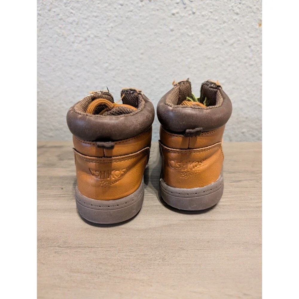 OshKosh B'gosh Kids Tan Brown Boots Hook Loop Size 7M